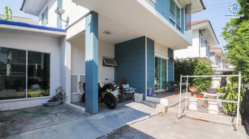 *****บ้านแฝดมือสองนนทบุรี ม.เพอร์เฟคพาร์ค บางบัวทอง จากแบรนด์ Property Perfect เนื้อที่ 36.70 ตร.ว. ฟังก์ชัน 3 ห้องนอน 2 ห้องน้ำ ต่อเติมครบครัน พร้อมอยู่ โดดเด่น มีสไตล์เป็นของตัวเอง ใกล้รถไฟฟ้าสายสีม่วง "สถานีคลองบางไผ่" และทางด่วนกาญจนาภิเษก